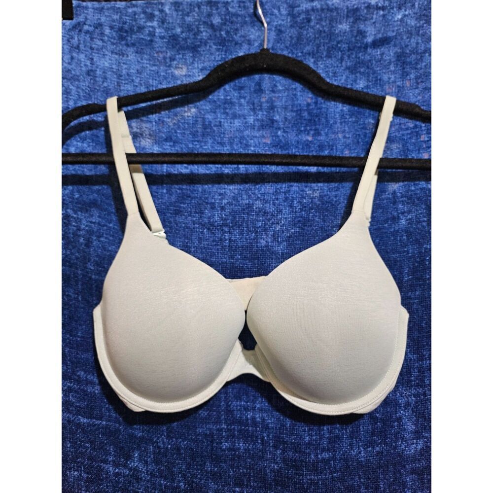 Victoria's Secret Padded Perfect Coverage Bra 32D Green